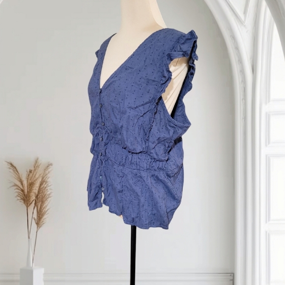 Old Navy Button-Up Ruffle Top - Picture 2 of 4